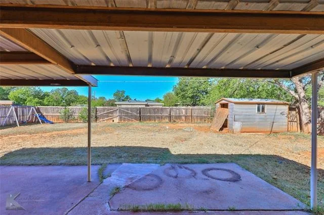 Photo of 1066 Westridge Drive