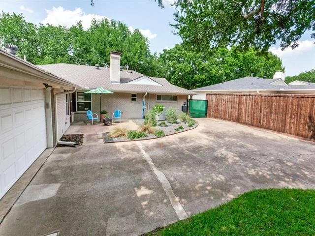 Photo of 3564 Vinecrest Drive