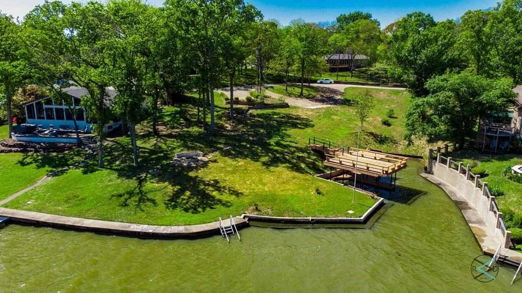 Photo of 433 Winding Shore Drive