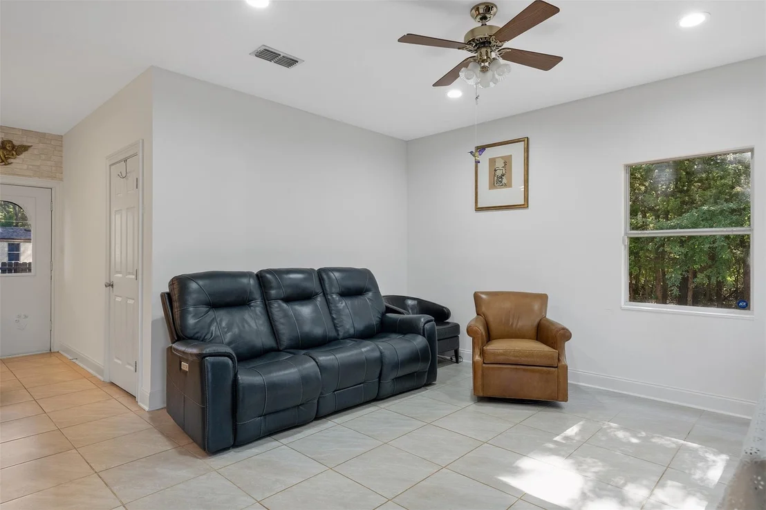 Photo of 629 El Paso