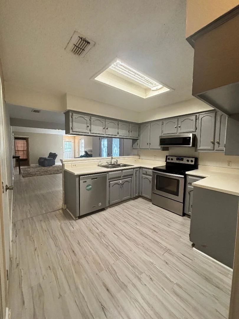 Photo of 1107 Rimcrest Drive