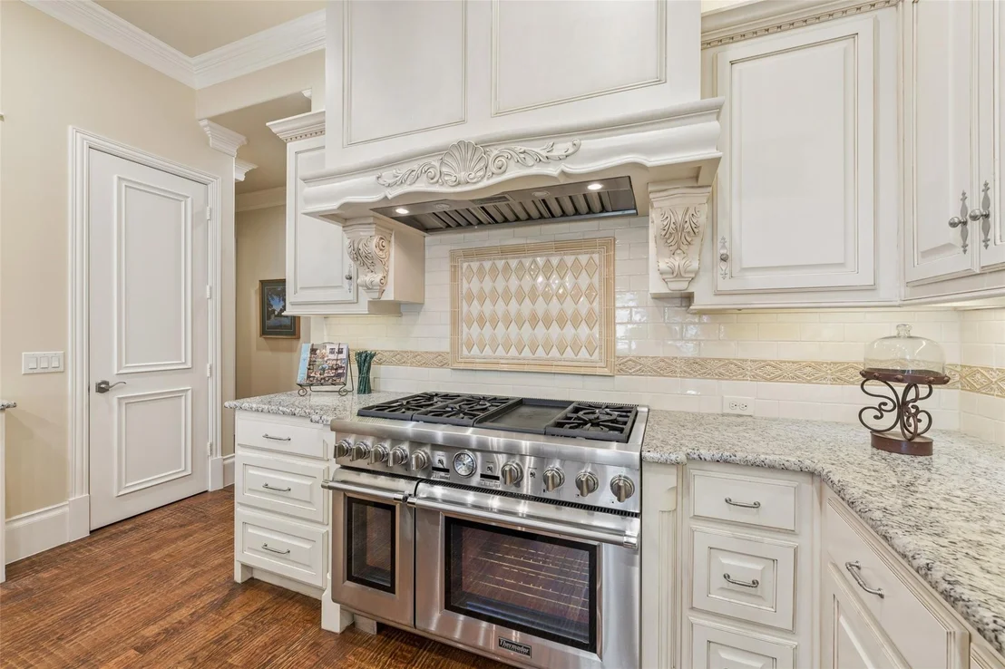 Photo of 6350 Memorial Drive