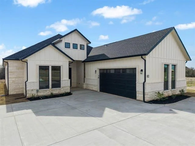 Photo of 19071 White Bluff Drive