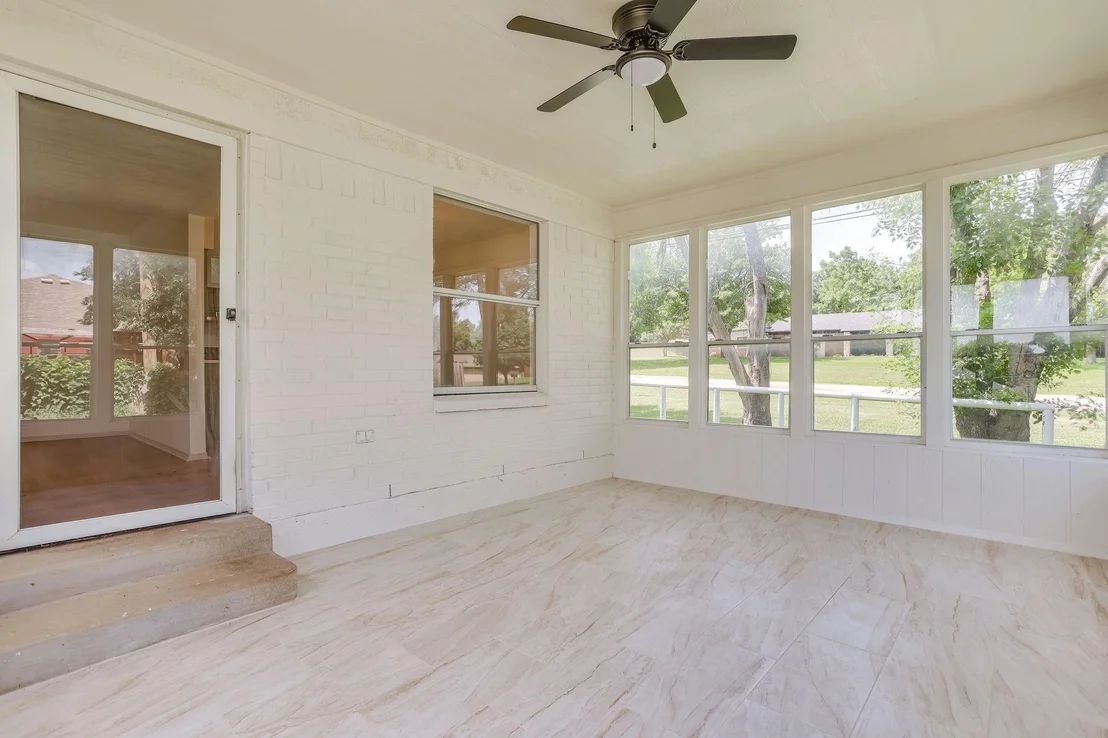 Photo of 912 Blue Ridge Drive