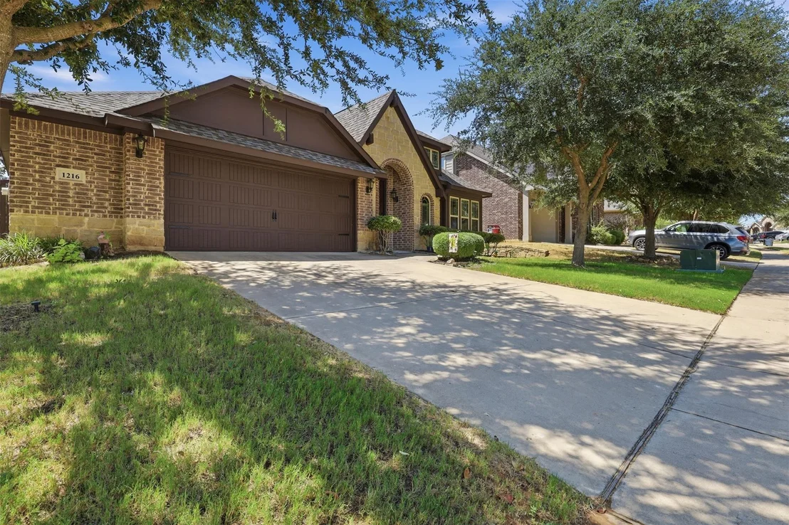 Photo of 1216 Barberry Drive
