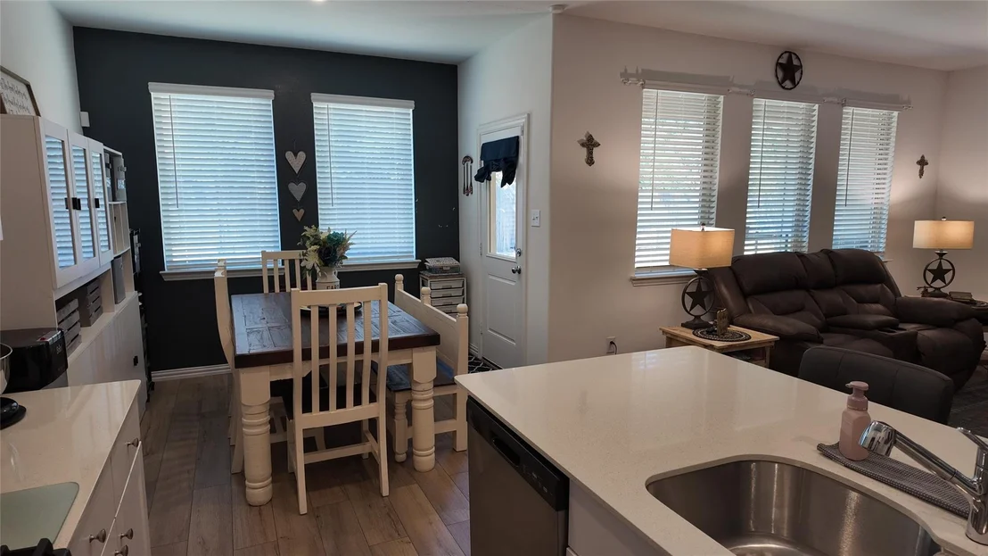 Photo of 1221 Pistachio Drive