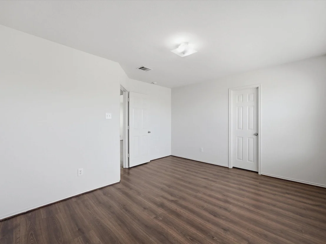 Photo of 2021 Laughlin Road