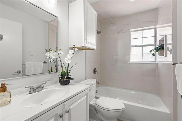 Photo of 2427 Centerville Road
