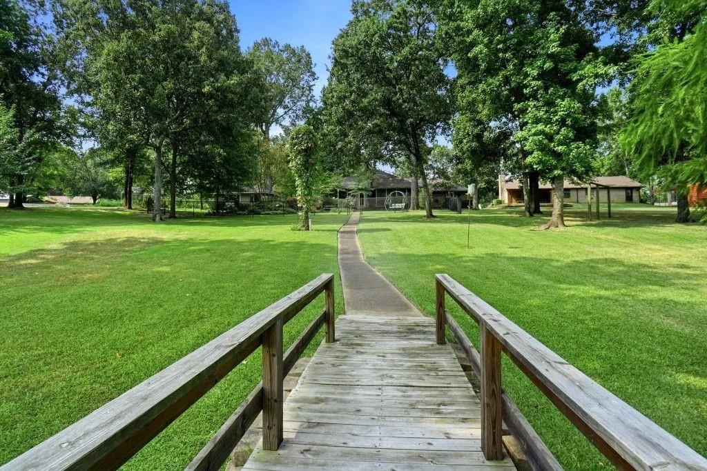 Photo of 665 Private Road 5881