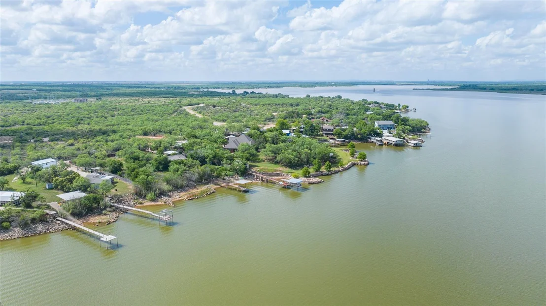 Photo of 9732 Cove Road