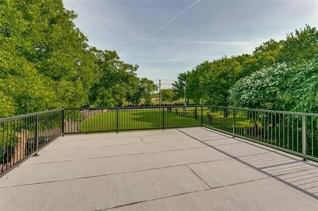 Photo of 1290 Fox Lane