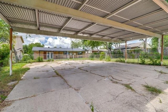 Photo of 2426 Whit Drive