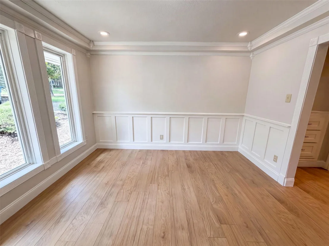 Photo of 3423 Willow Crest Lane
