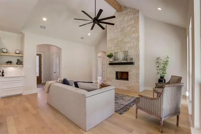 Photo of 1007 Meadow Wood Terrace