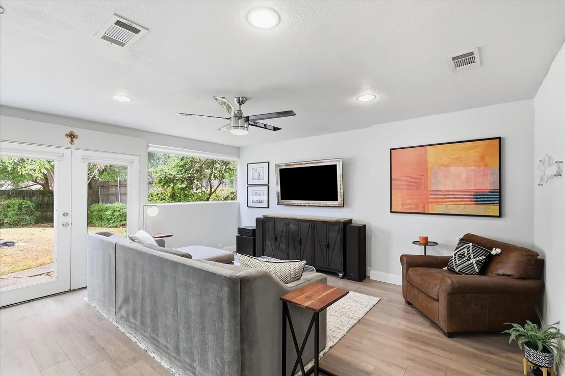 Photo of 306 W Northgate Drive