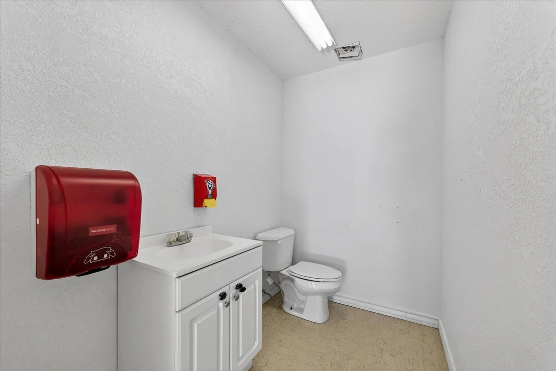 Photo of 611 W Spring Valley Road