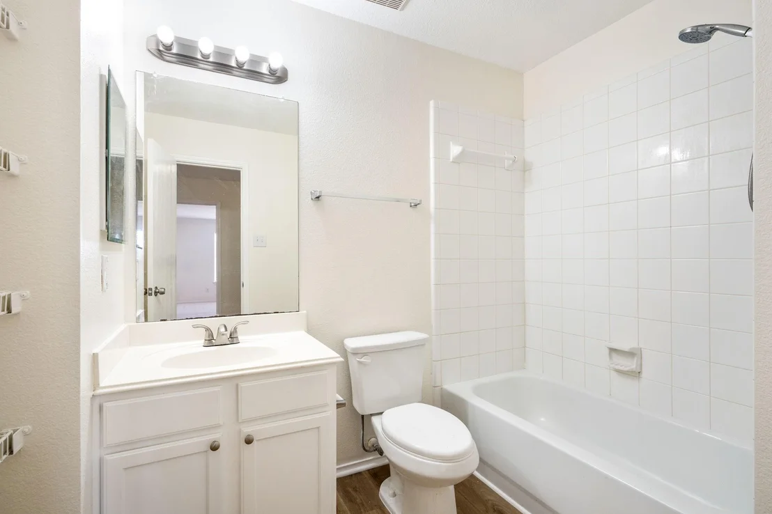 Photo of 1626 White Oak Road