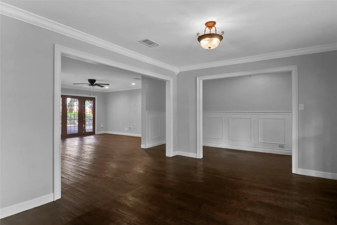 Photo of 2706 Oak Cliff Lane