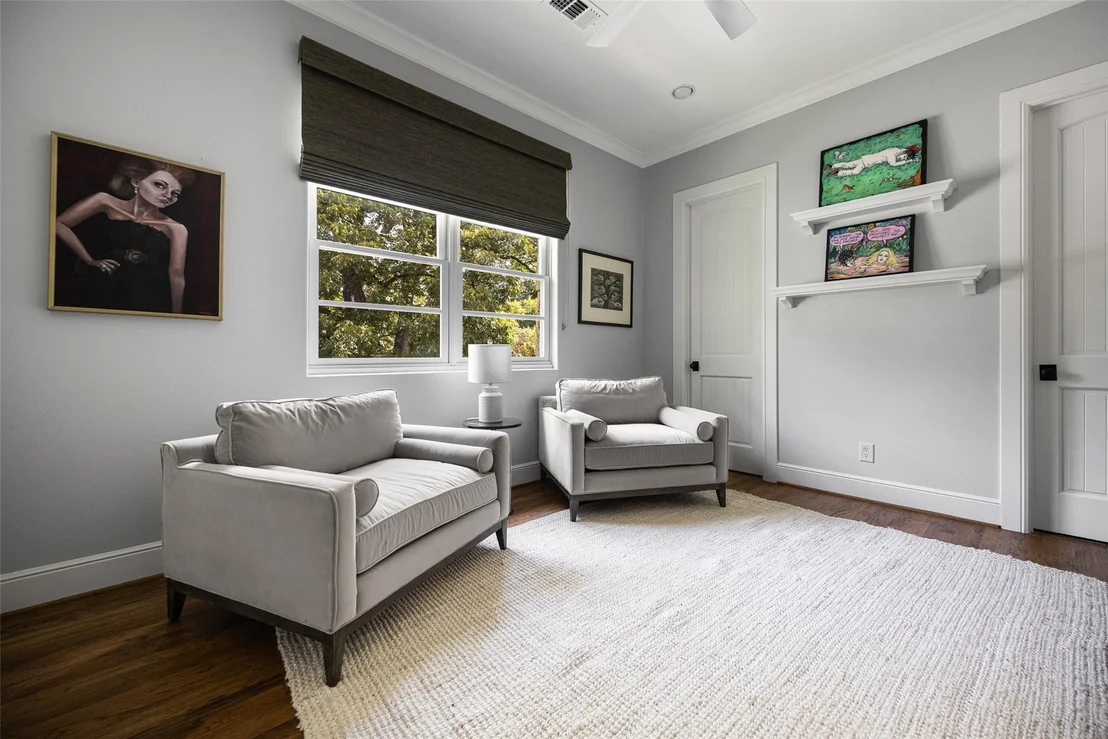 Photo of 3517 Mockingbird Lane