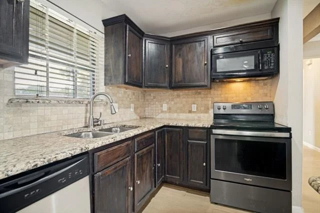 Photo of 2426 Whit Drive