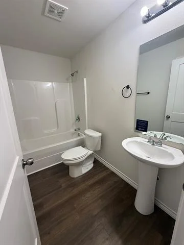 Photo of 7649 Vineyard Drive