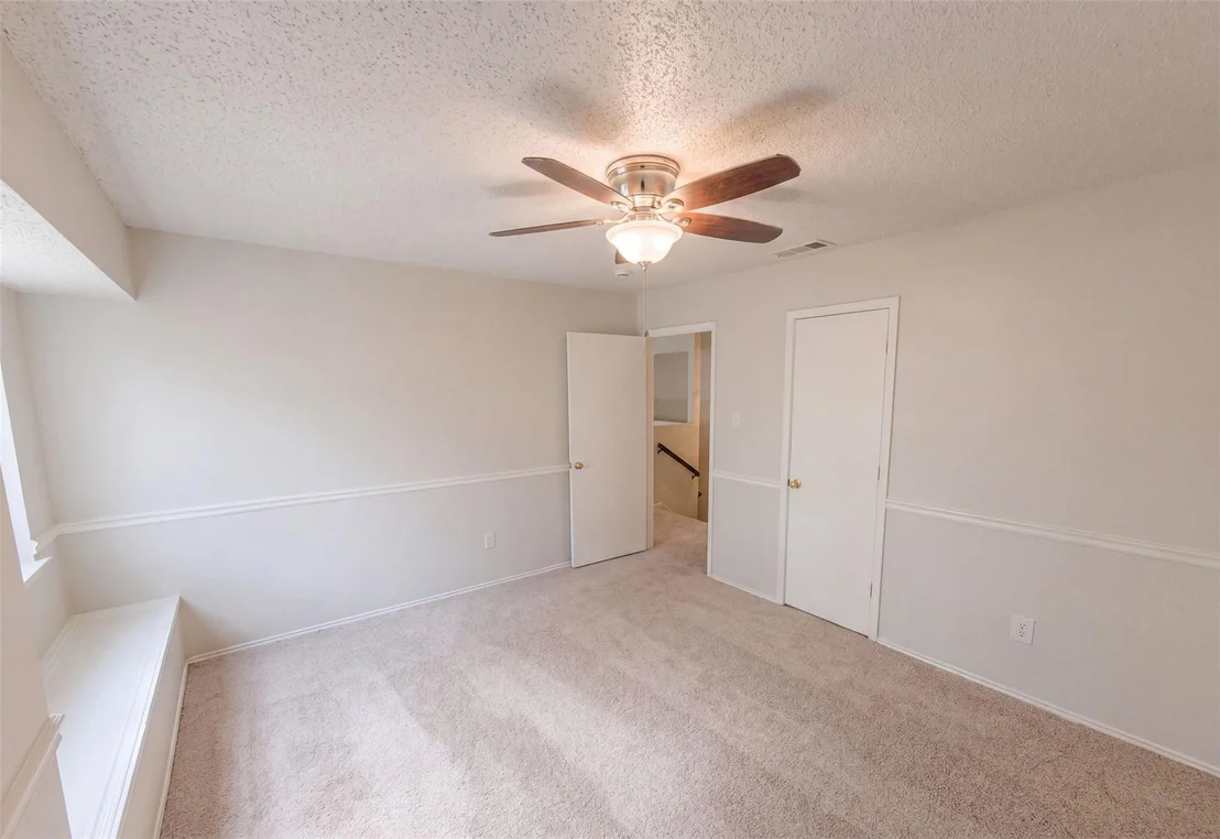 Photo of 2711 Vistaview Drive