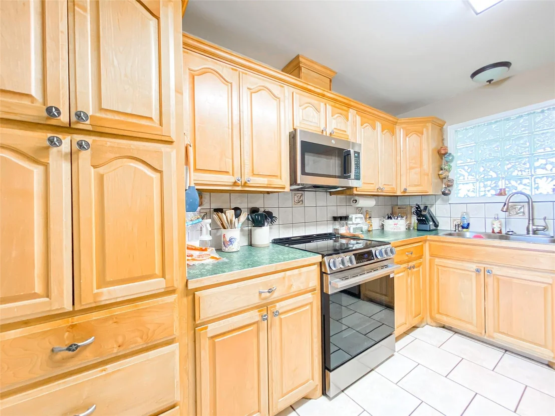 Photo of 520 Greenfield Road
