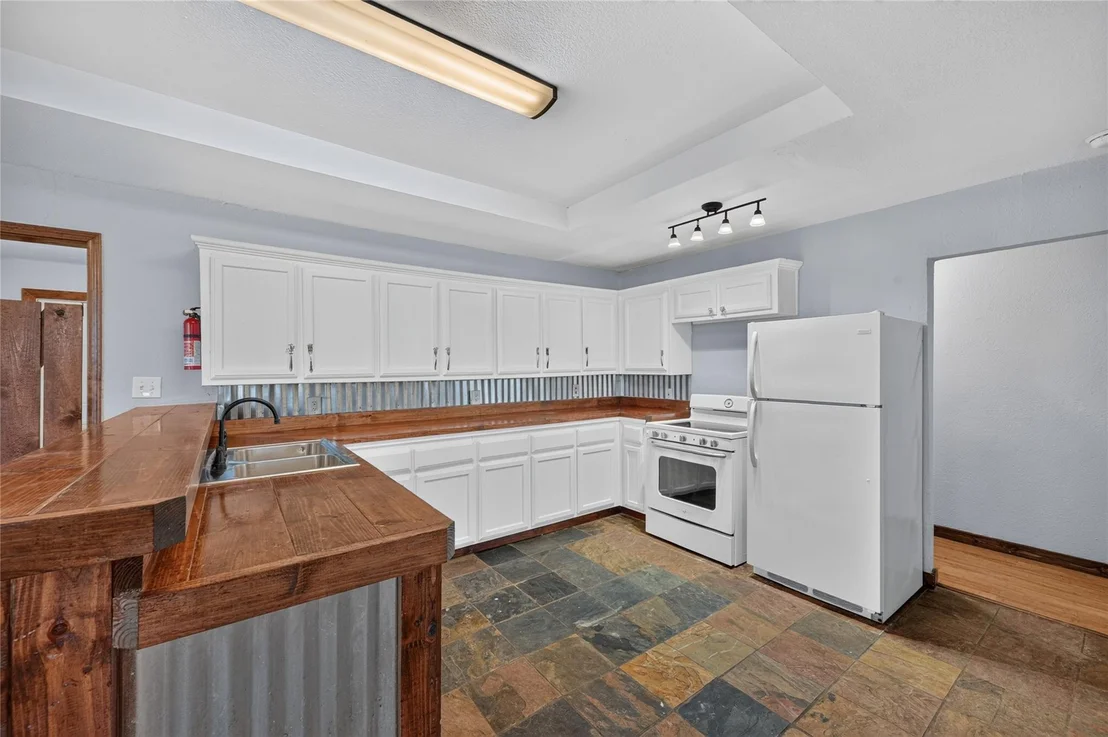 Photo of 600 Jefferson Avenue