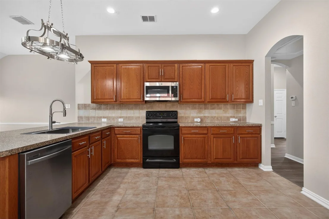Photo of 921 Bowie Drive
