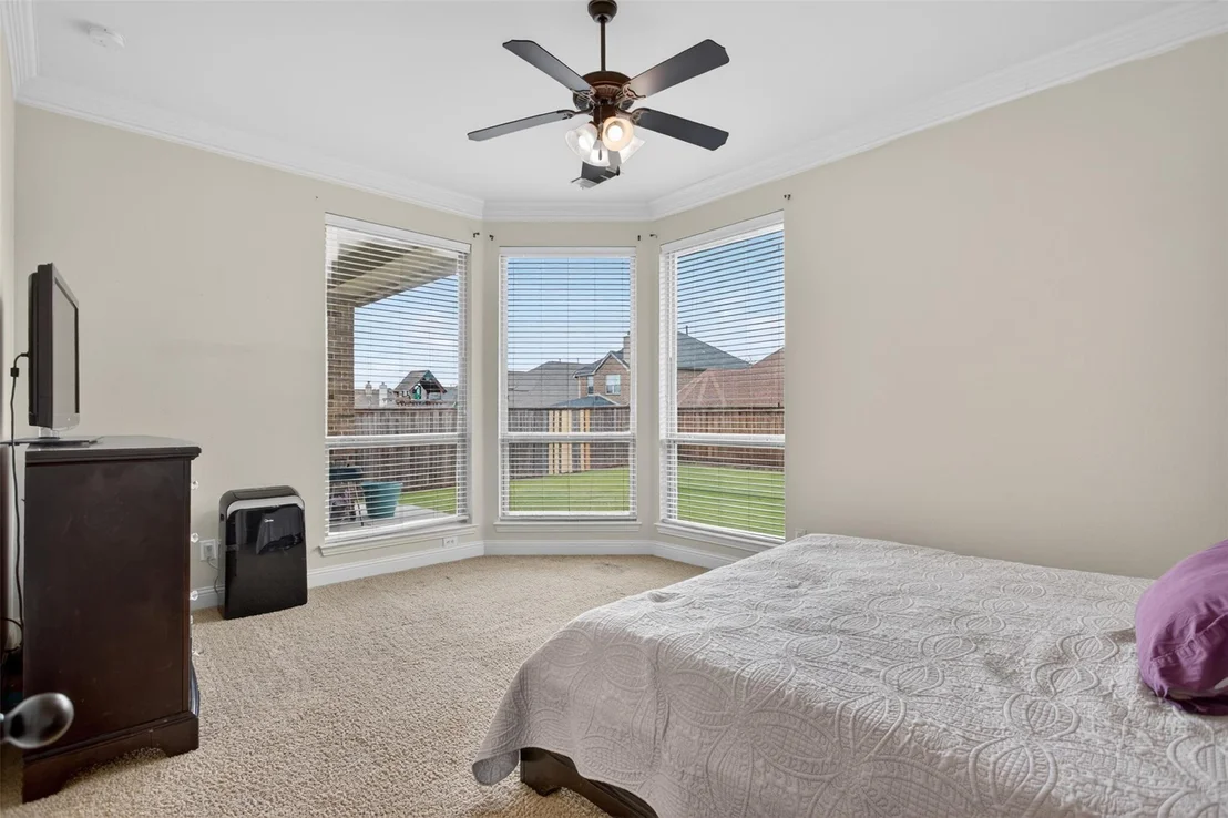 Photo of 1013 Somerset Circle