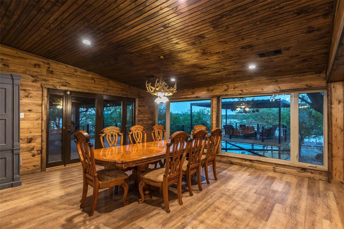 Photo of 440 Lakeside Drive