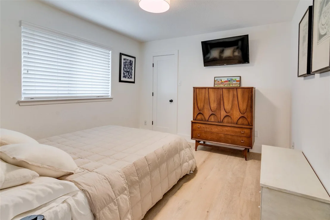 Photo of 2919 Sweet Briar Street