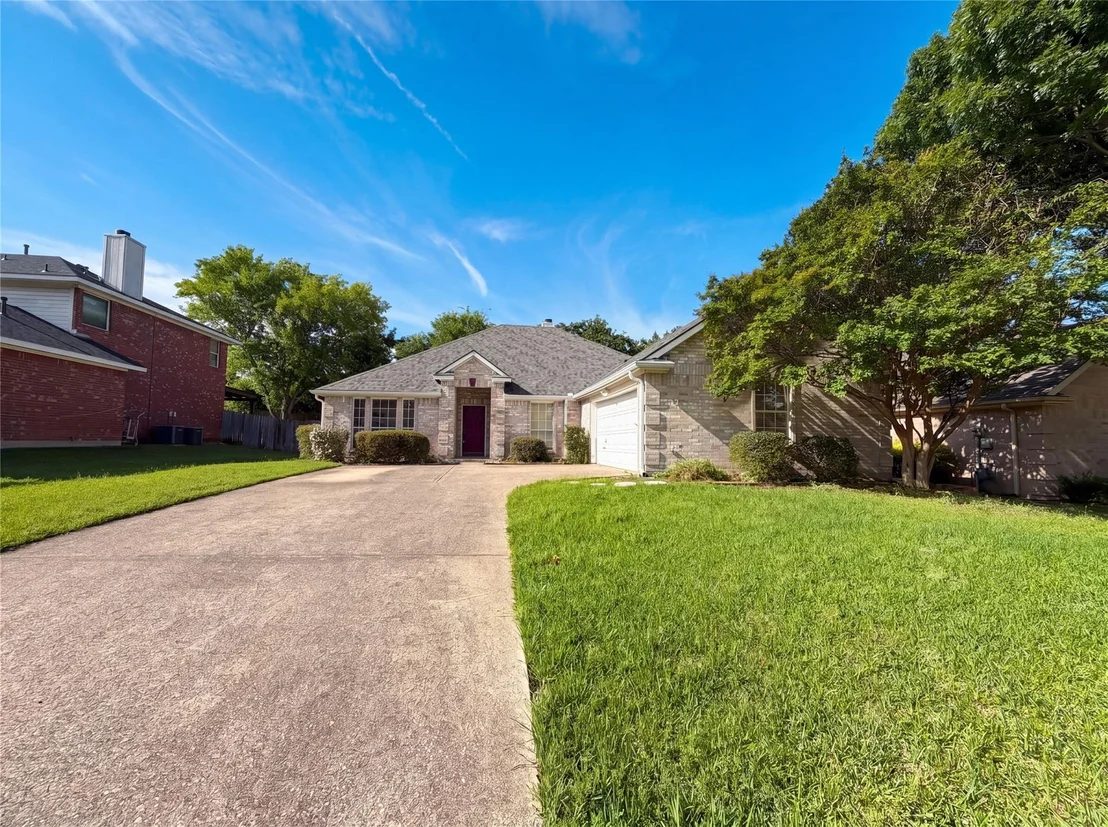 Photo of 525 Hidden Oak Lane