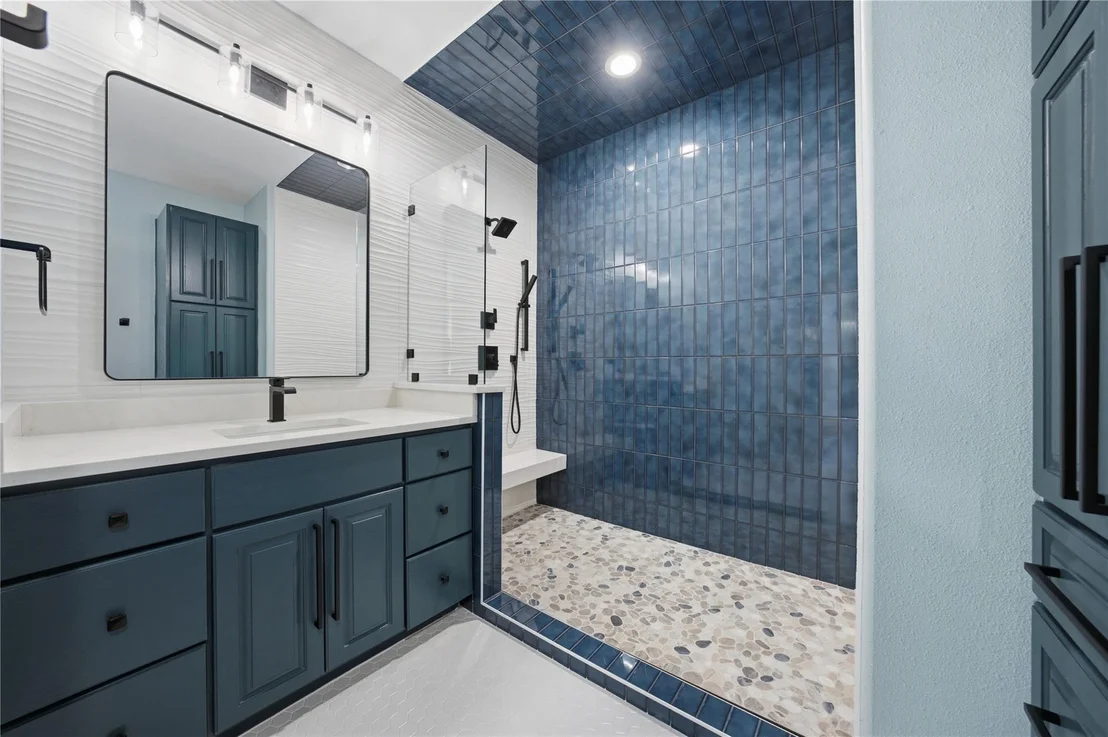 Photo of 1617 Maple Drive