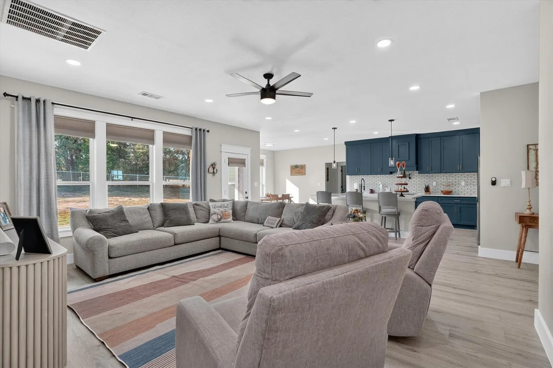 Photo of 332 Jonny Boy Way
