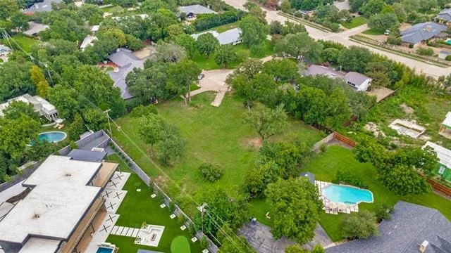 Photo of 5006 Pebblebrook Drive