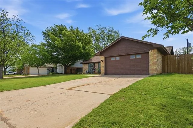 Photo of 2517 Button Willow Parkway