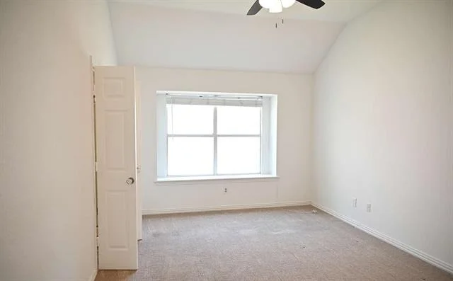 Photo of 1511 Oak Tree Road