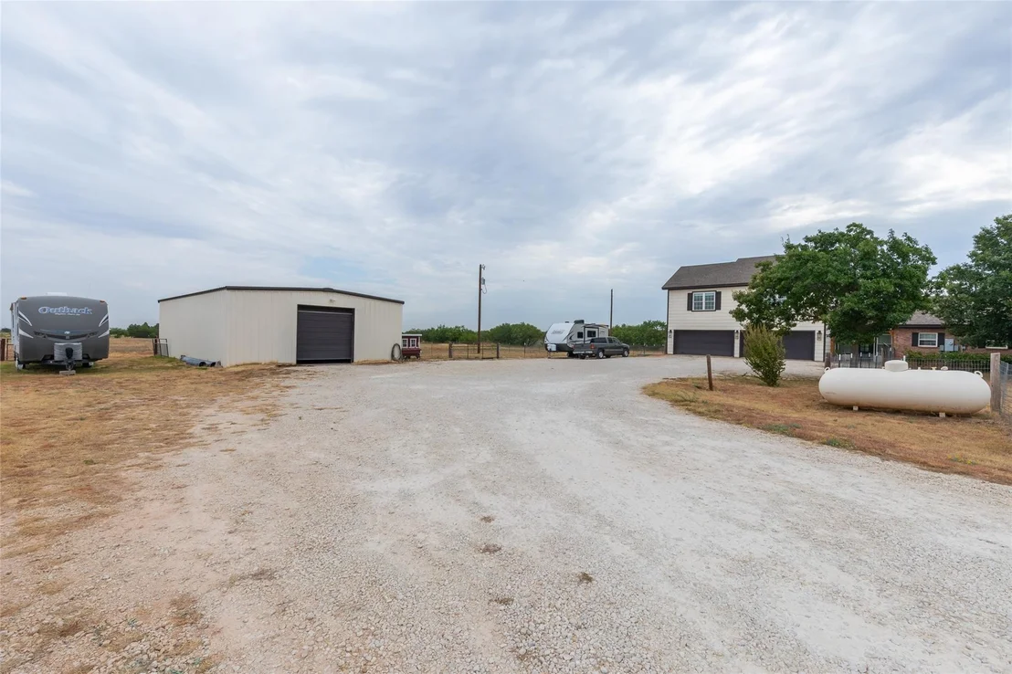 Photo of 582 Clark Road