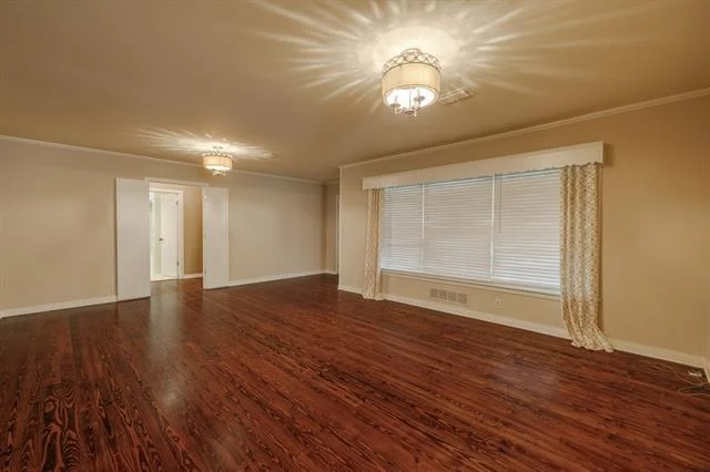 Photo of 817 Rivercrest Drive