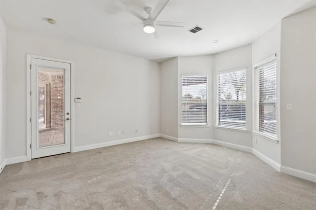 Photo of 5829 Lakeside Drive
