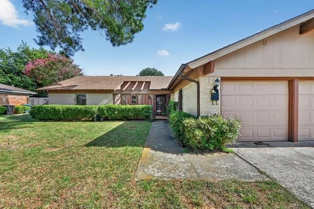 Photo of 7312 Vanessa Drive