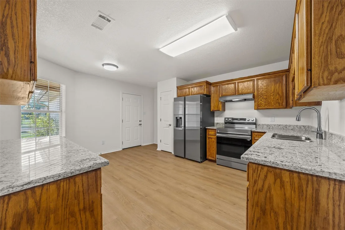 Photo of 4208 Ledgestone Drive