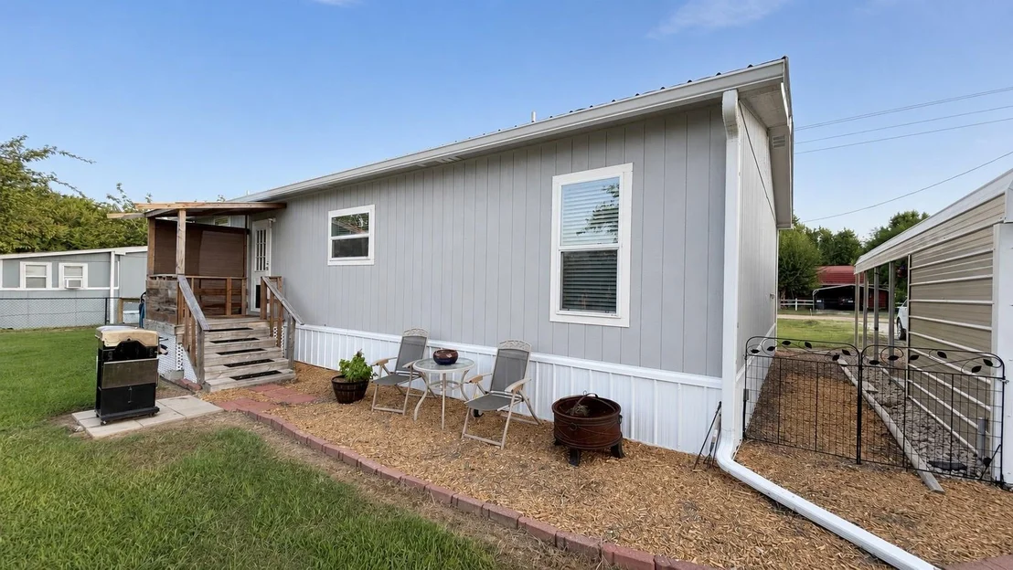 Photo of 852 Cheyenne