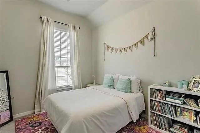 Photo of 1249 Meridian