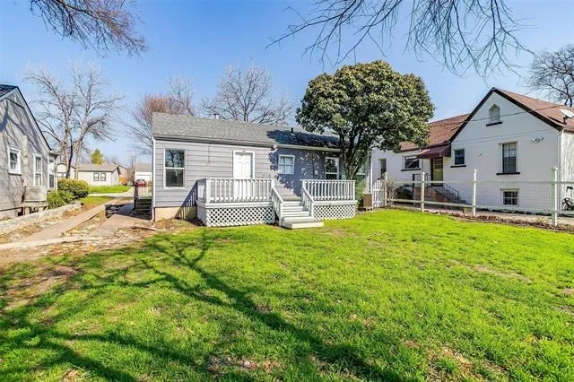 Photo of 4921 Pershing Avenue