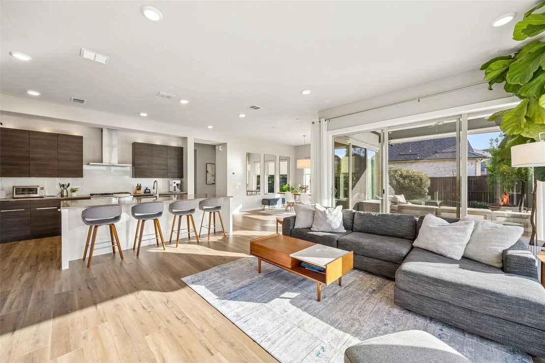 Photo of 4039 Heatherton Drive