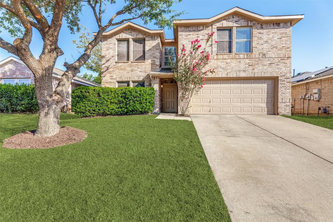 Photo of 1004 Triple Crown Drive