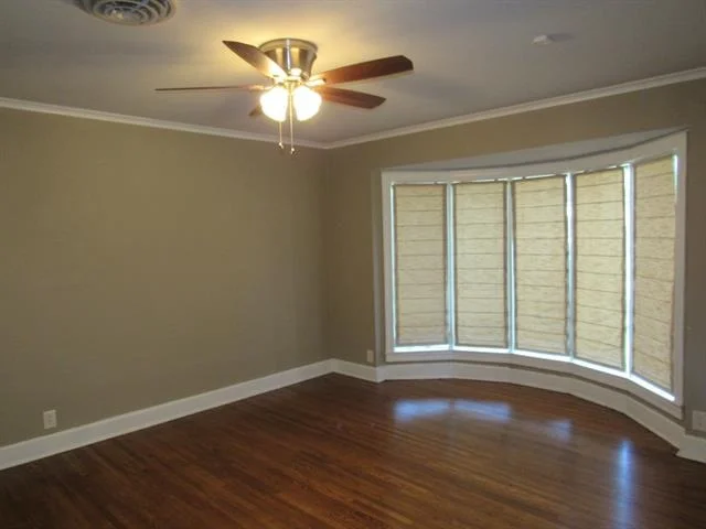Photo of 3300 Oakridge Lane