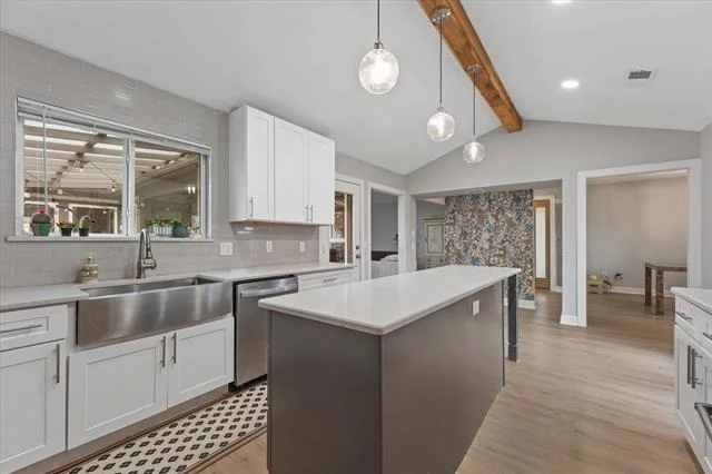 Photo of 2109 Parkhaven Drive